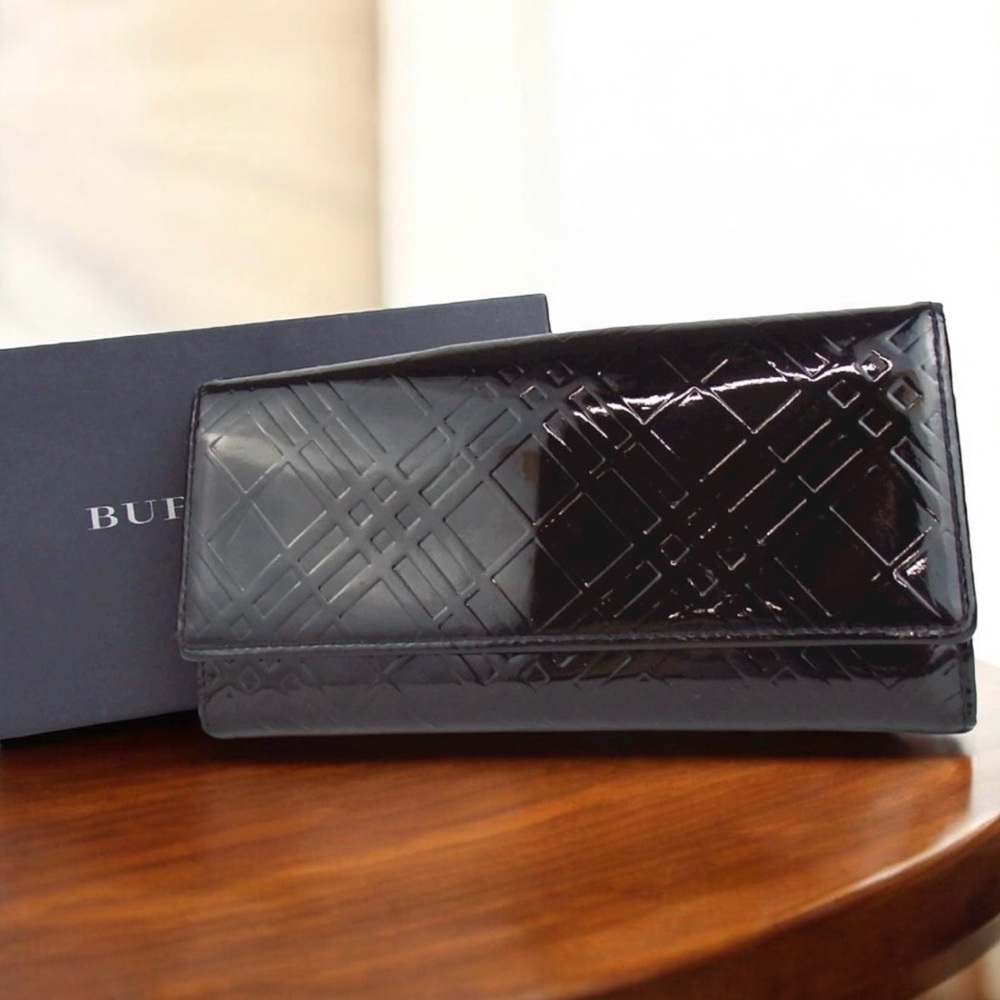BURBERRY Nova Check Patent Leather Kisslock Long Wallet ๐ - Picture 7 of 12